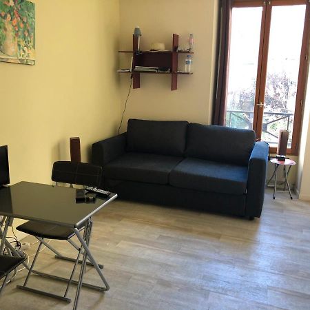 23 Rue De La Chapelle Apartment Paris Ngoại thất bức ảnh